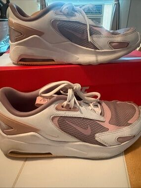 Nike White and Pink Low-Top Air Sneakers